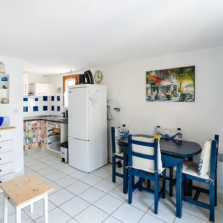 Villa Pavillon T3 Avec Terrasse Sud, Piscine, Proche A - Fr-1-409-198